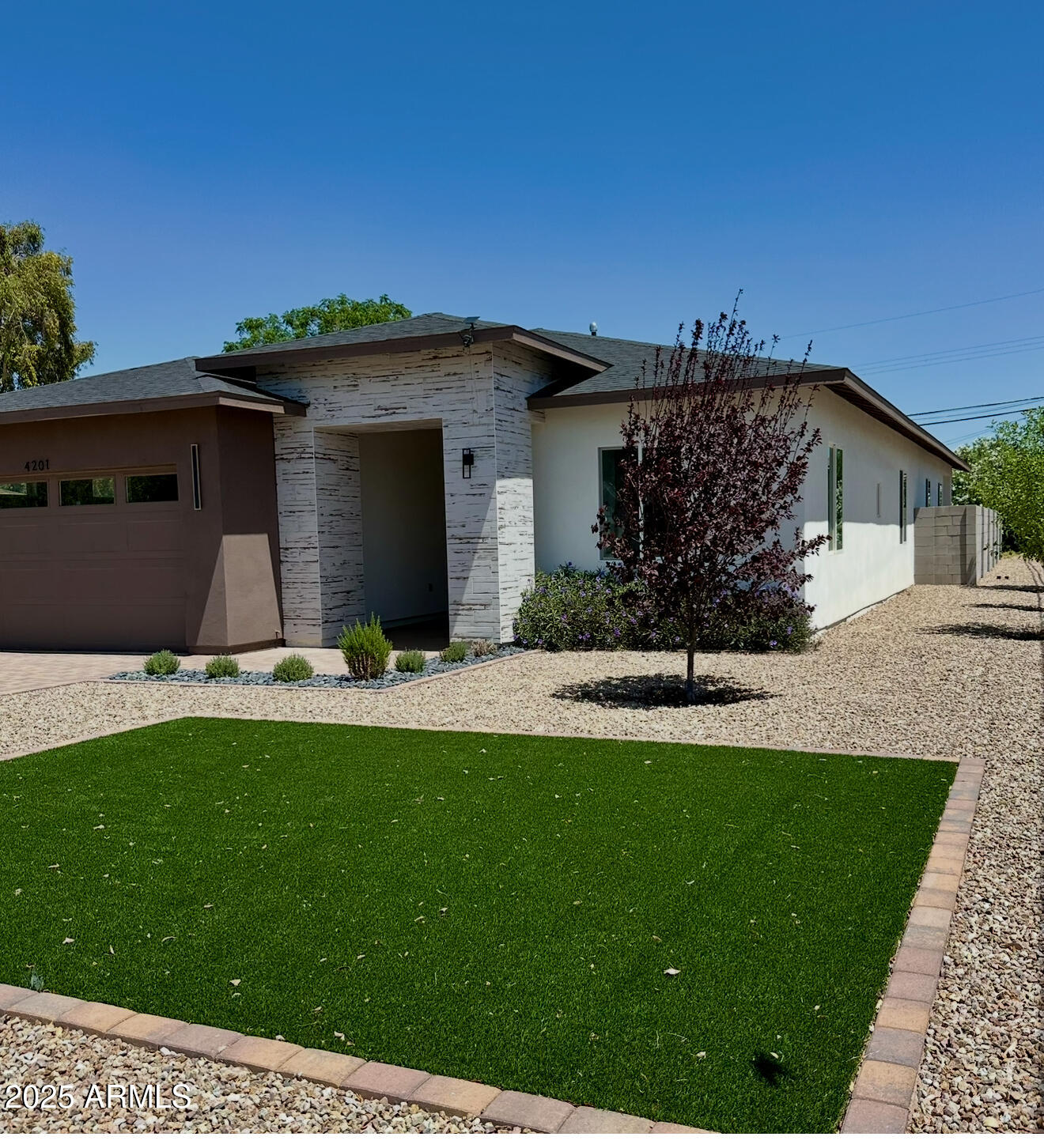 4201 N 18TH Place