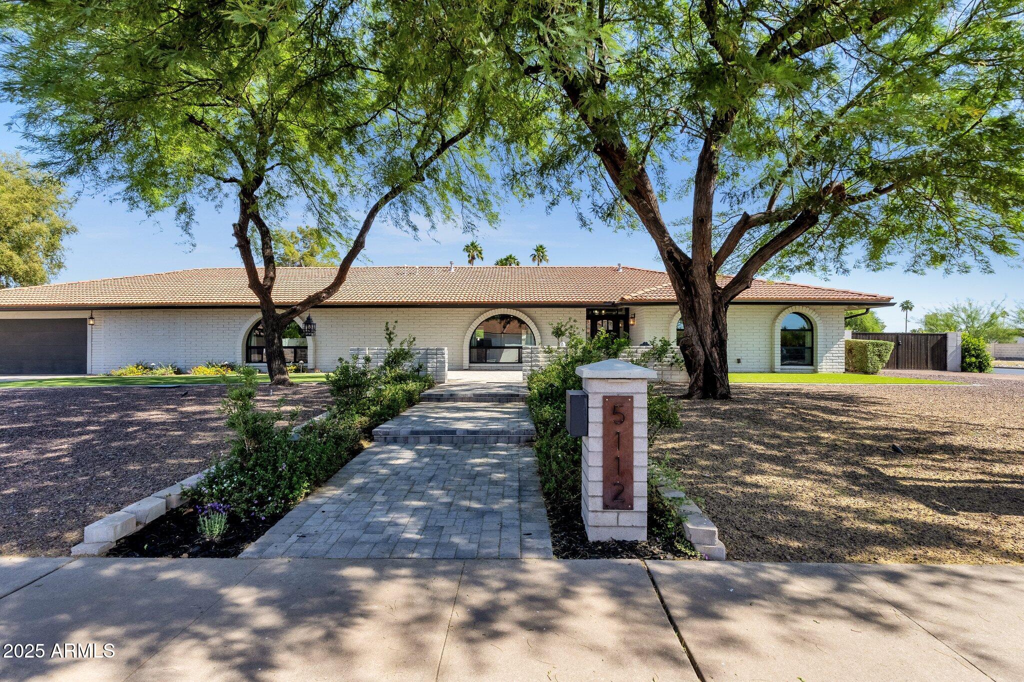 5112 E CHOLLA Street