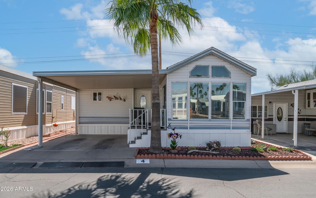 Photo of 4 Orecart Drive #4, Apache Junction, AZ 85119 (MLS # 6996322)