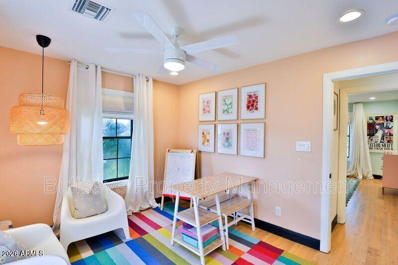 SAWYER ESTATES - Residential