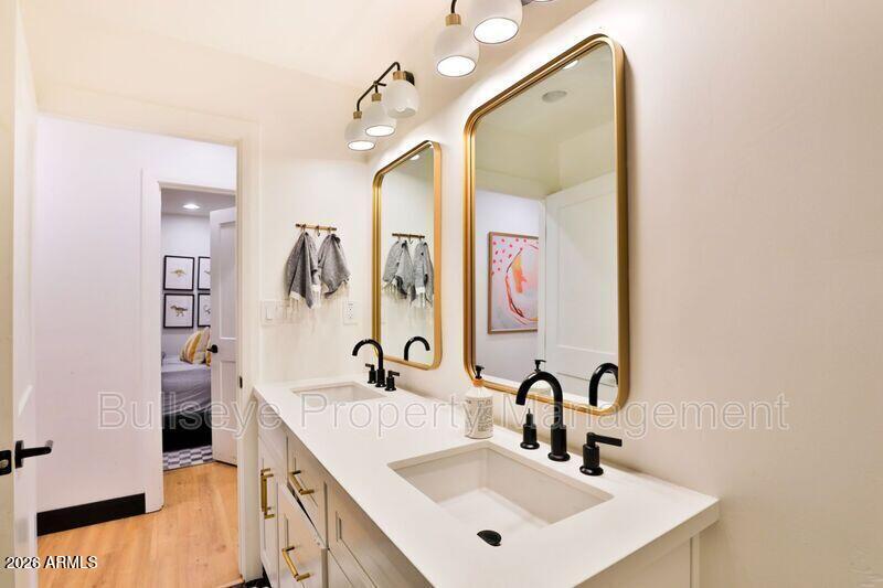 SAWYER ESTATES - Residential