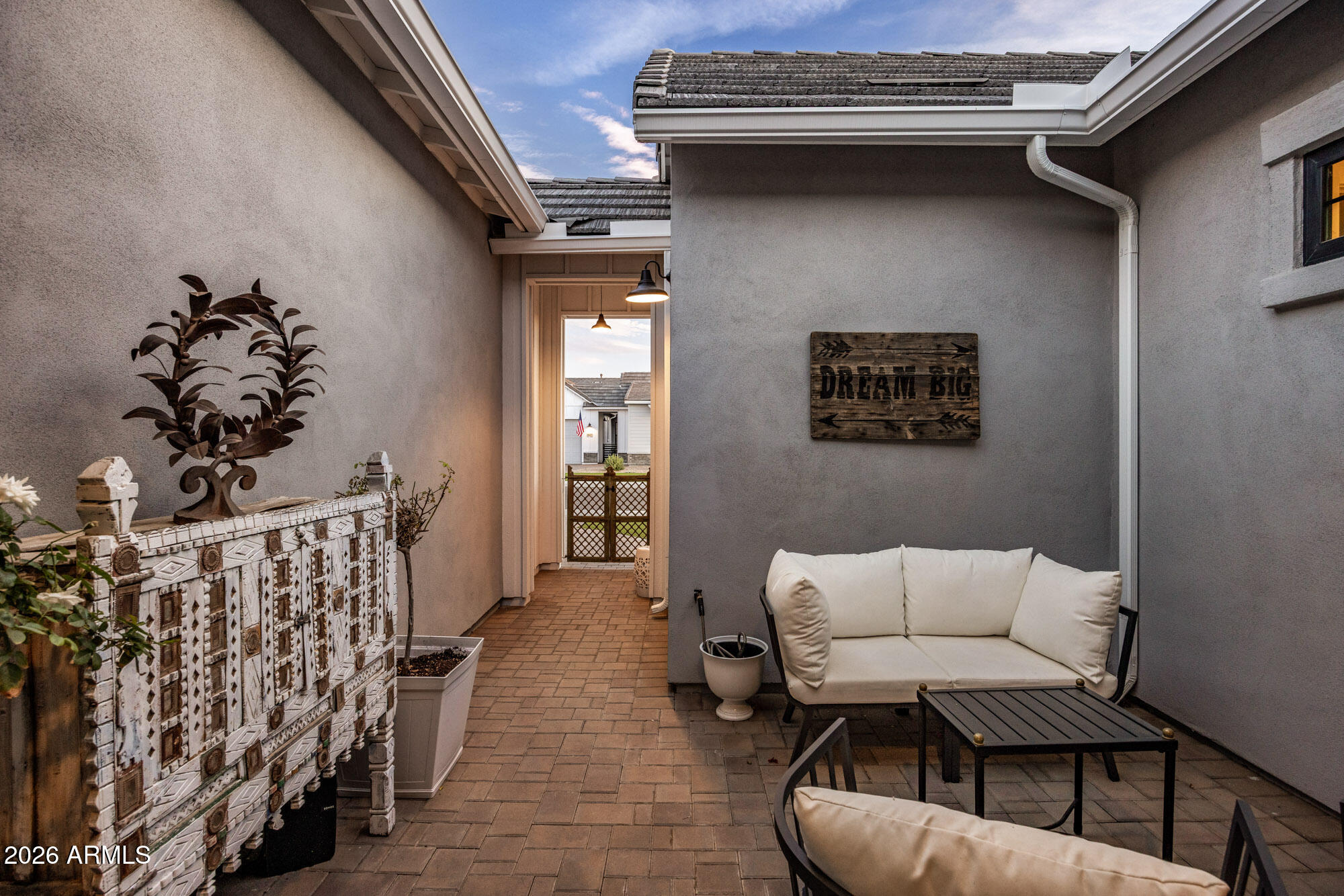 4226 E DESERT VISTA Trail