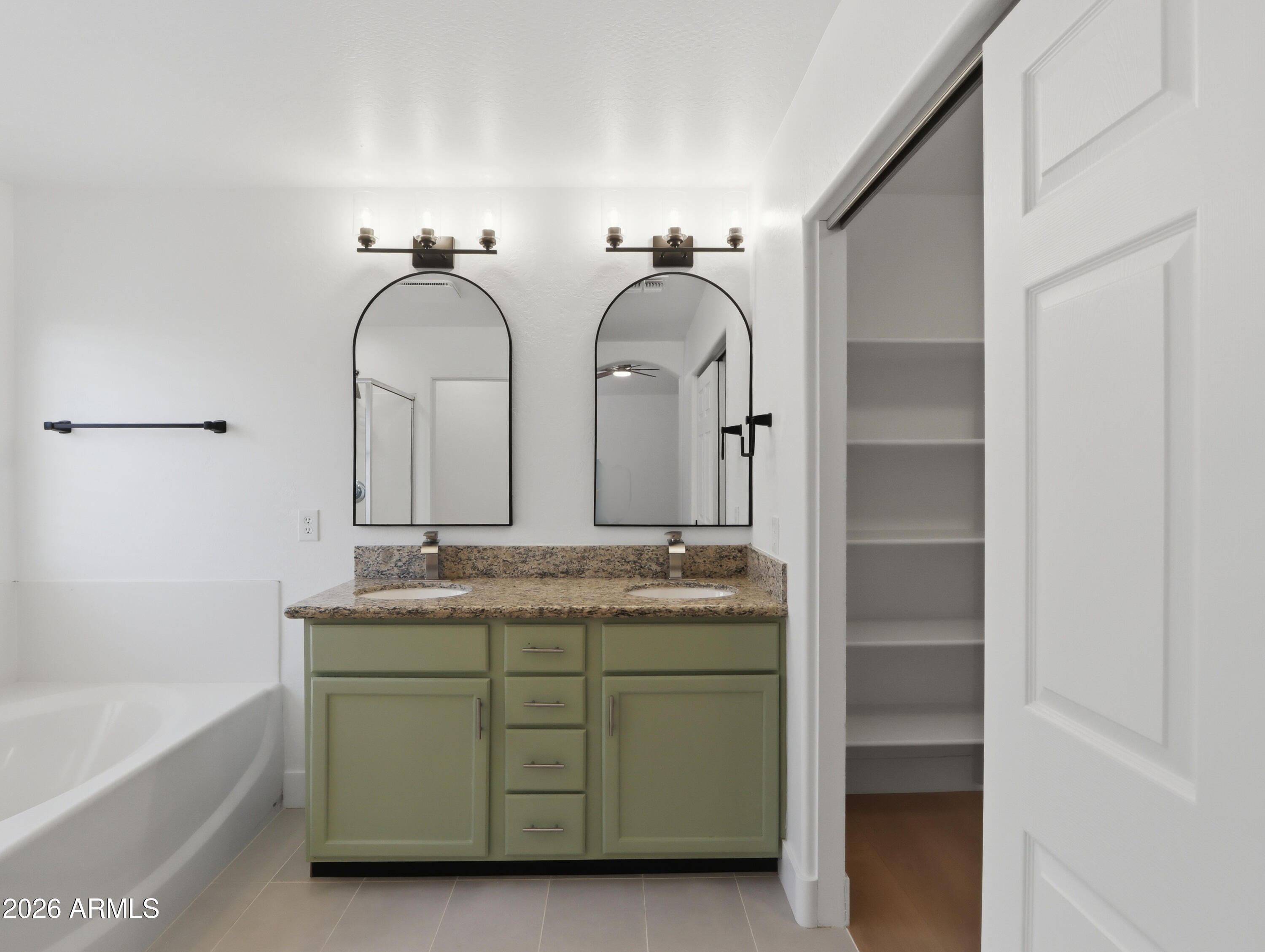 COUNTRY PLACE PHASE 4 PARCELS 11 12 AMD - Residential