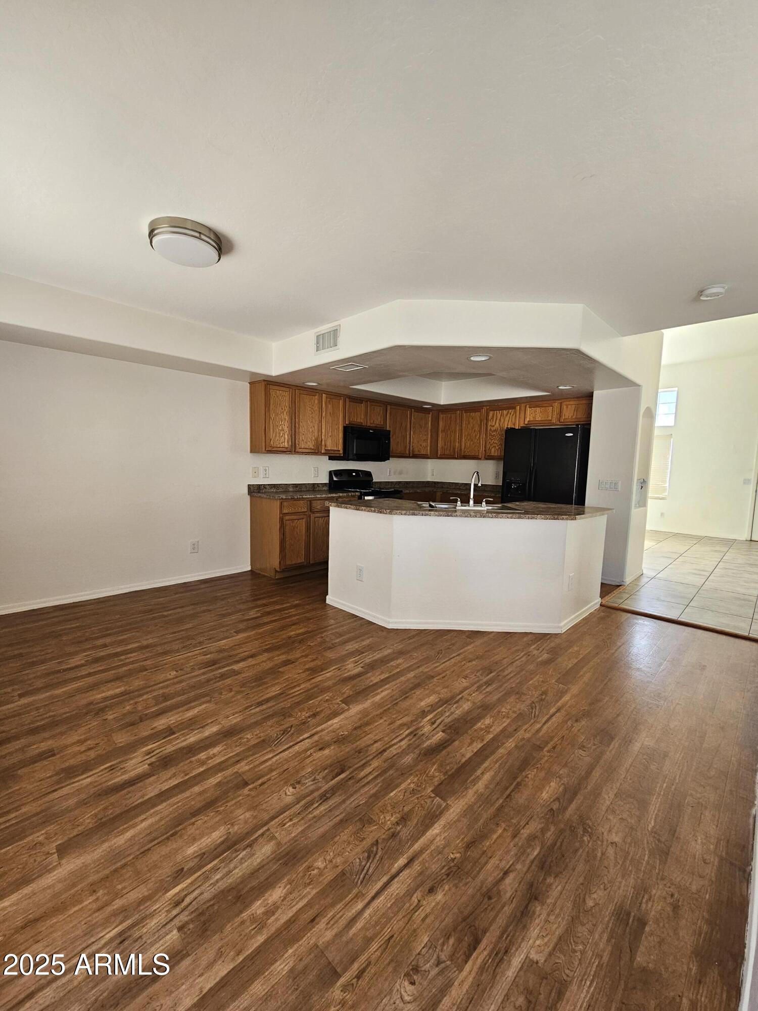 21998 W MORNING GLORY Street