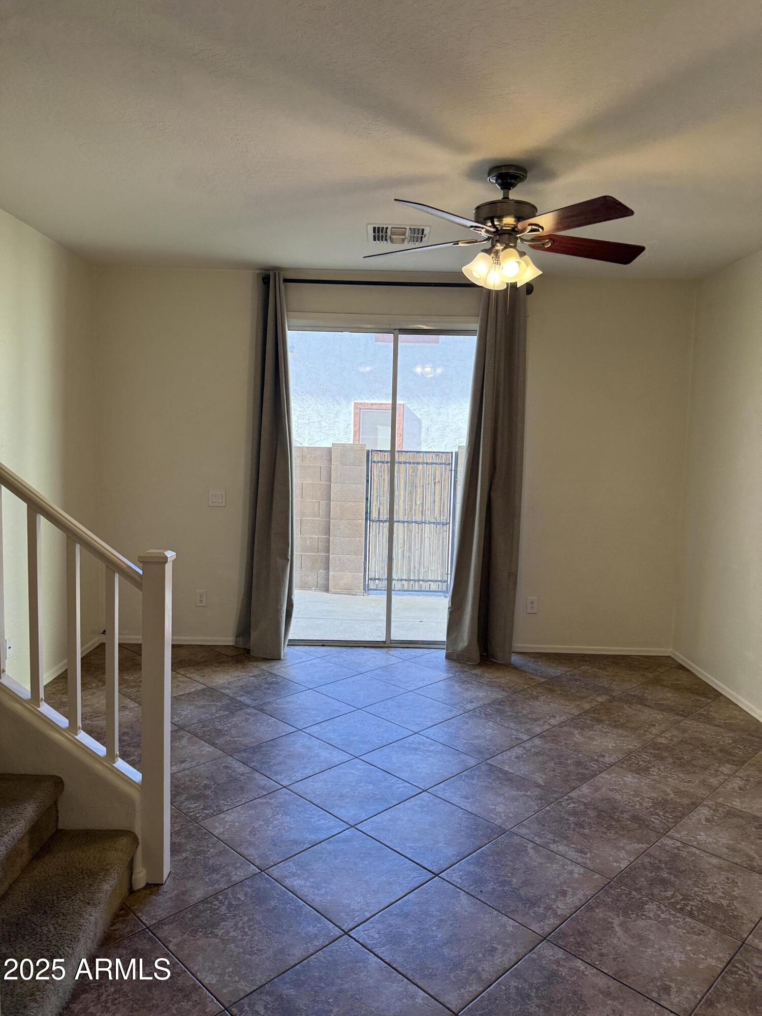 4264 E CARLA VISTA Drive