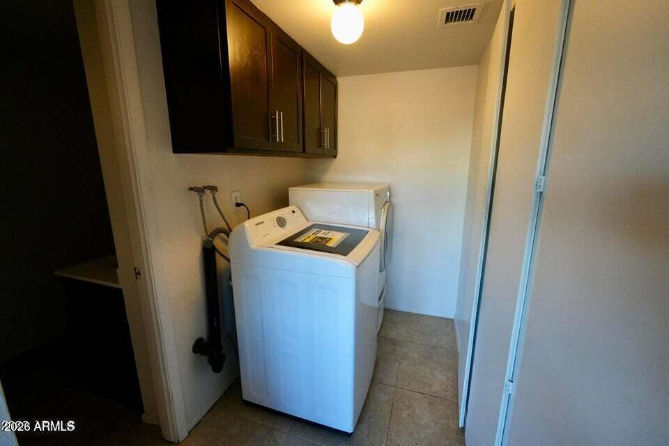 3320 S JUNIPER Street