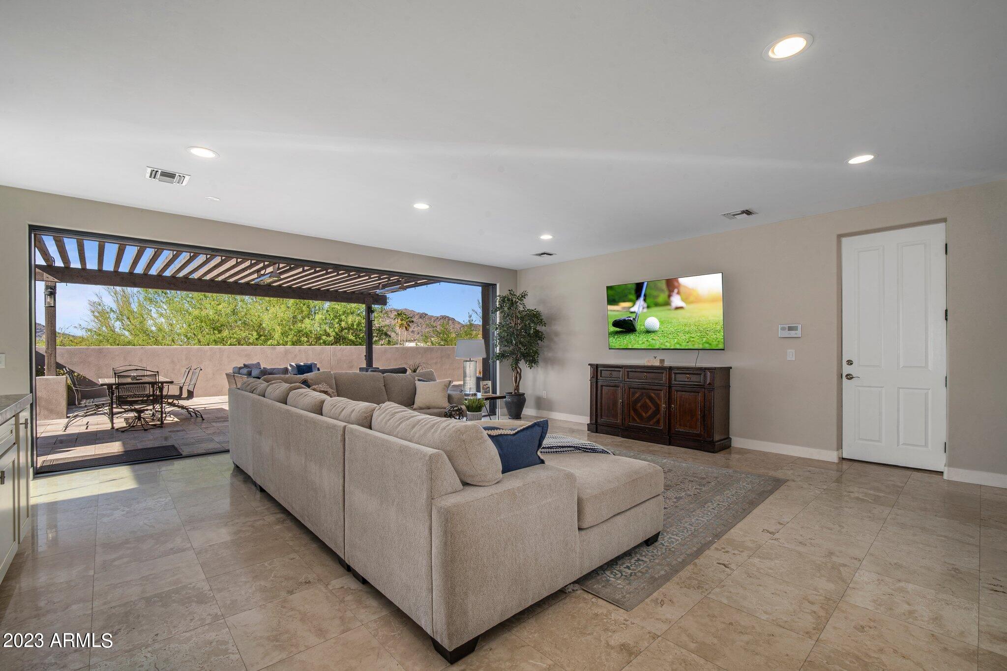 ECHO CANYON - Residential