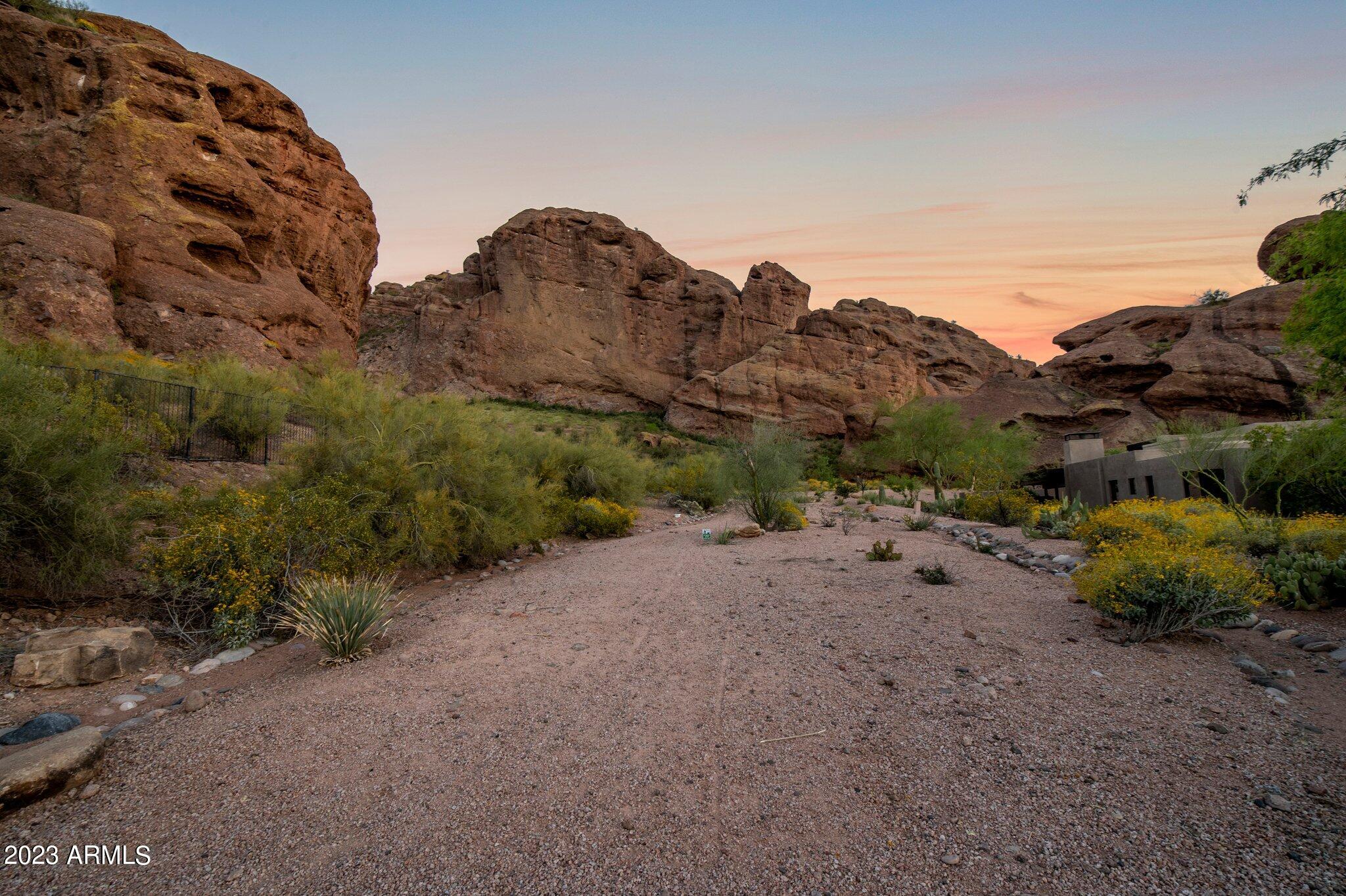 ECHO CANYON - Residential