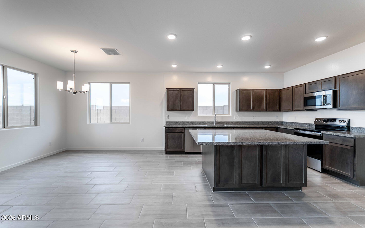 36825 W SAN CLEMENTE Street