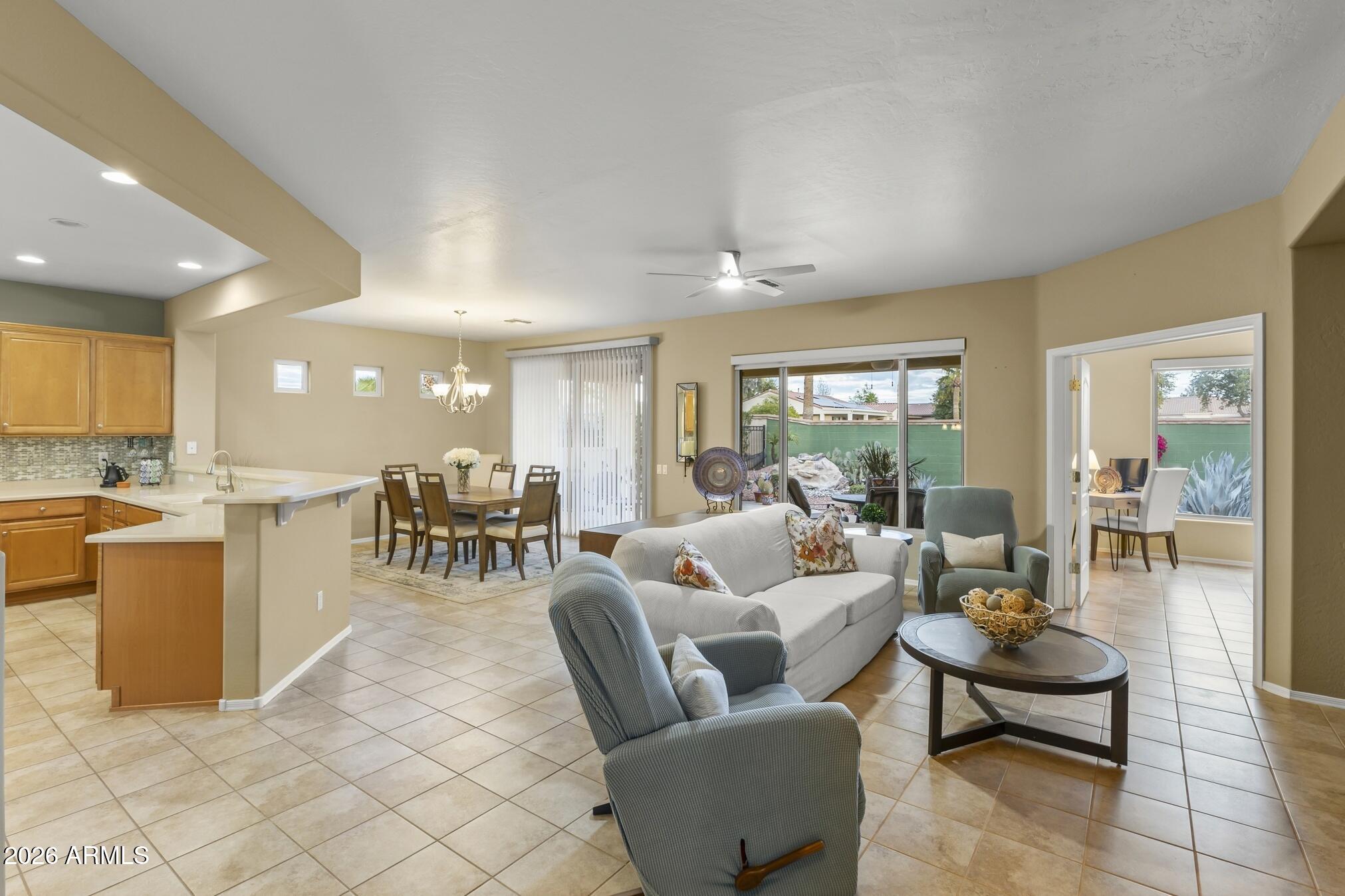 22517 N MONTECITO Avenue