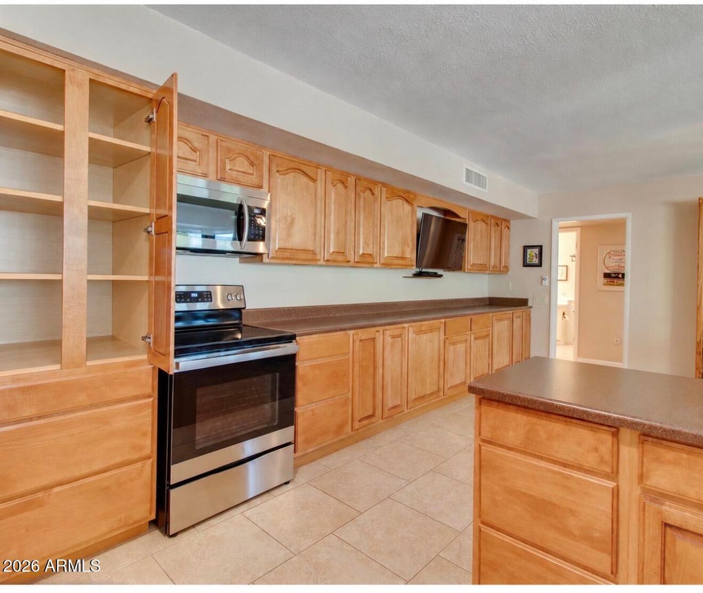 Photo of 12519 W Skyview Drive, Sun City West, AZ 85375 (MLS # 7086802)