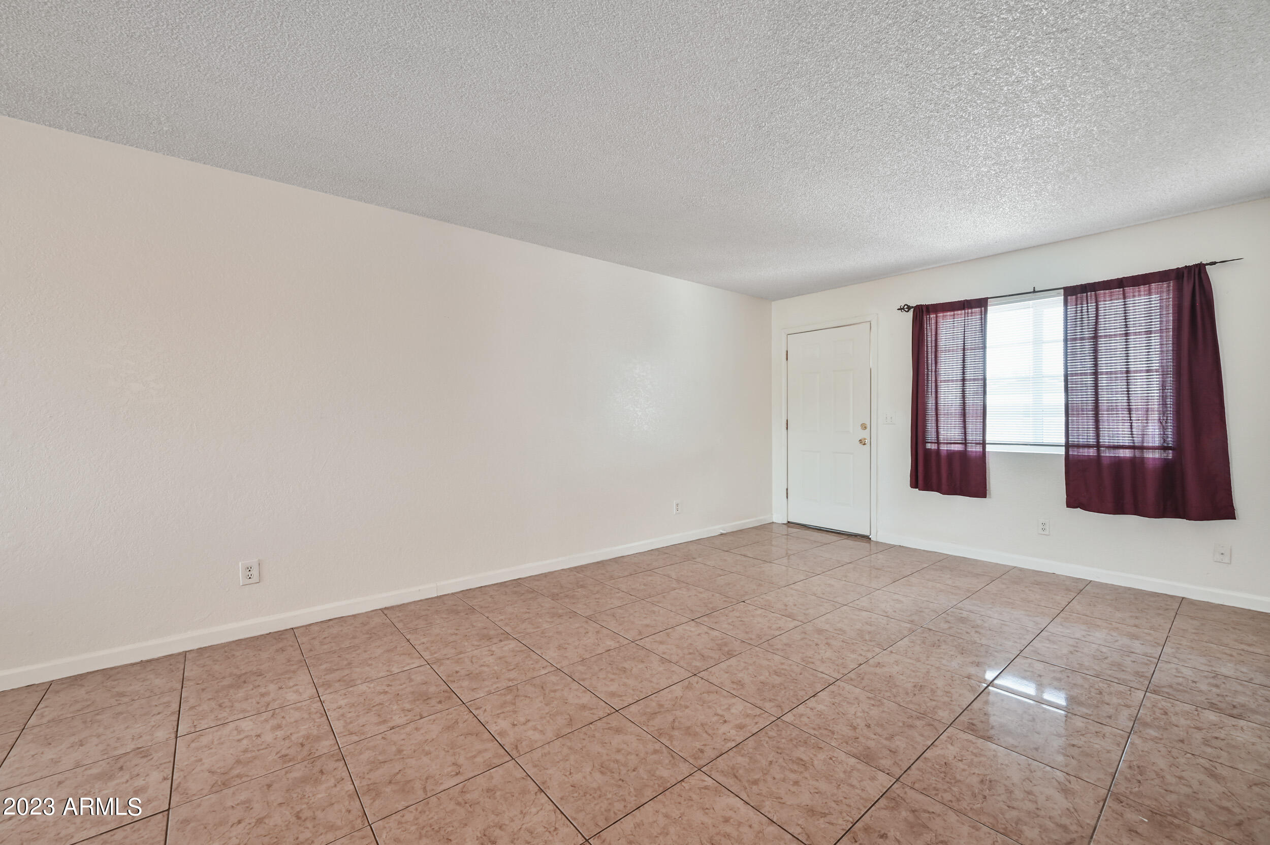 1815 N Spring -- Apt 202