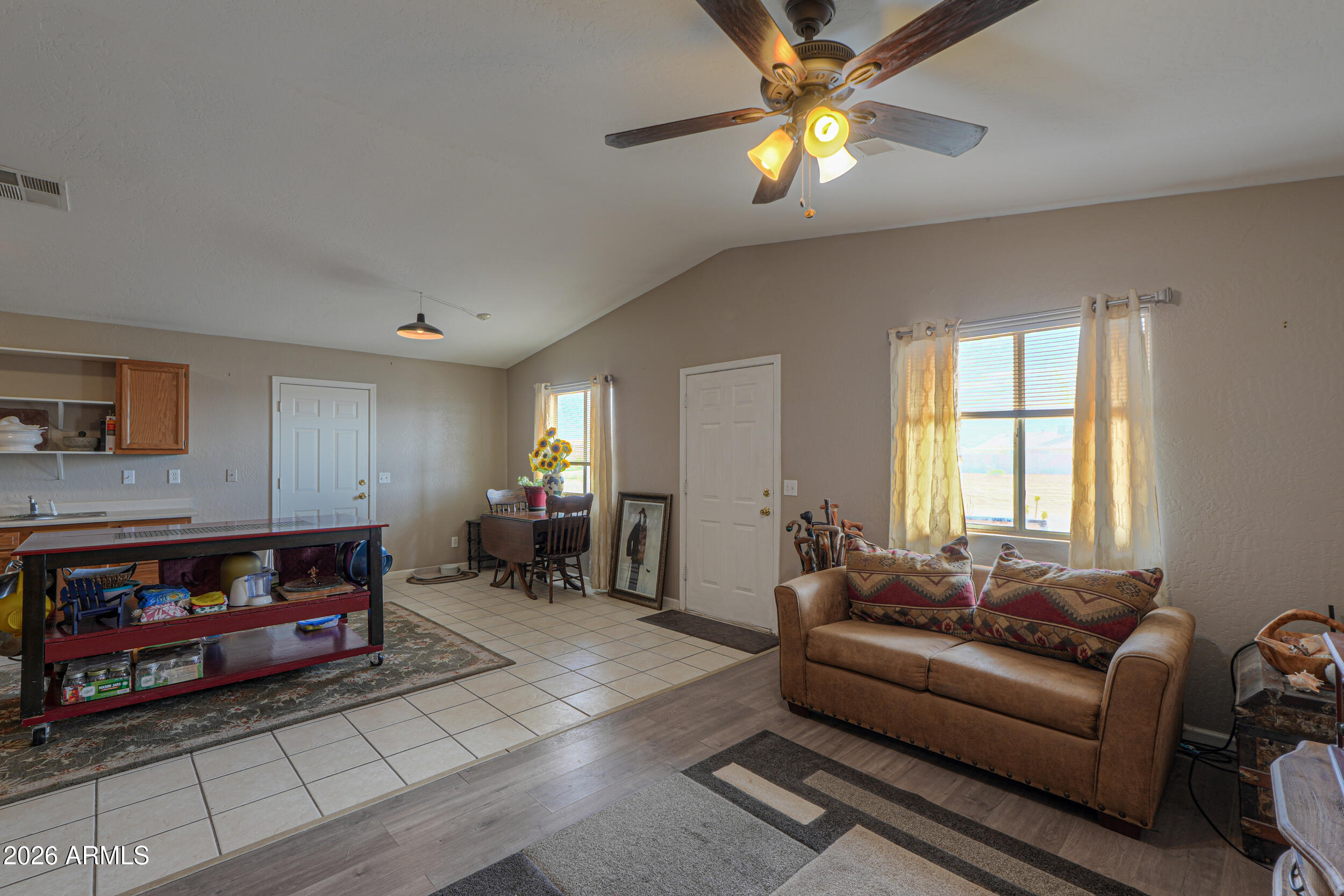 8210 W CONCORDIA Drive