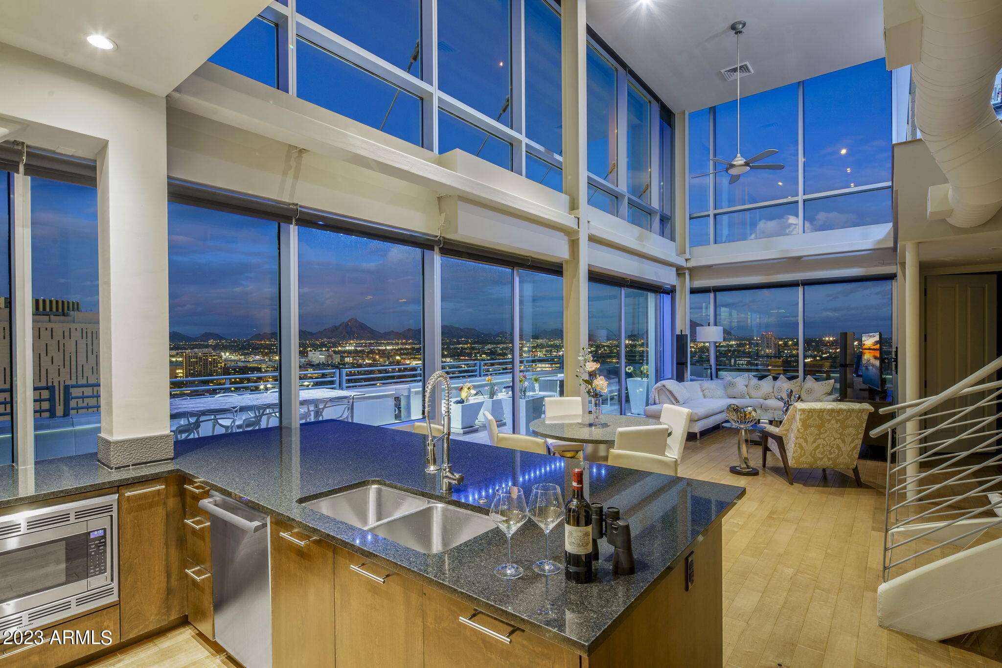 Photo 6 of 33 of 1 E LEXINGTON Avenue 1603 condo