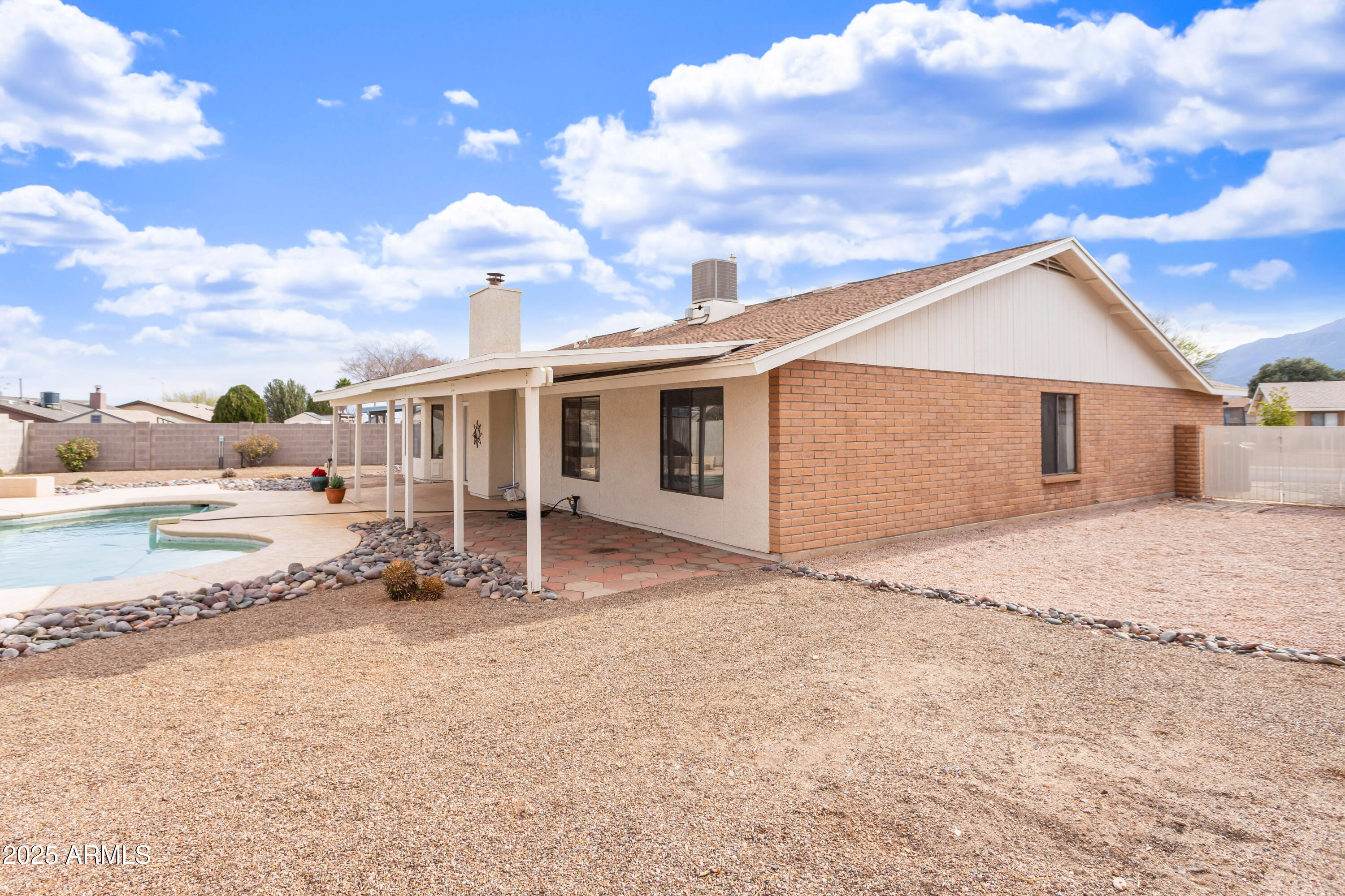 EAGLE RIDGE - Residential