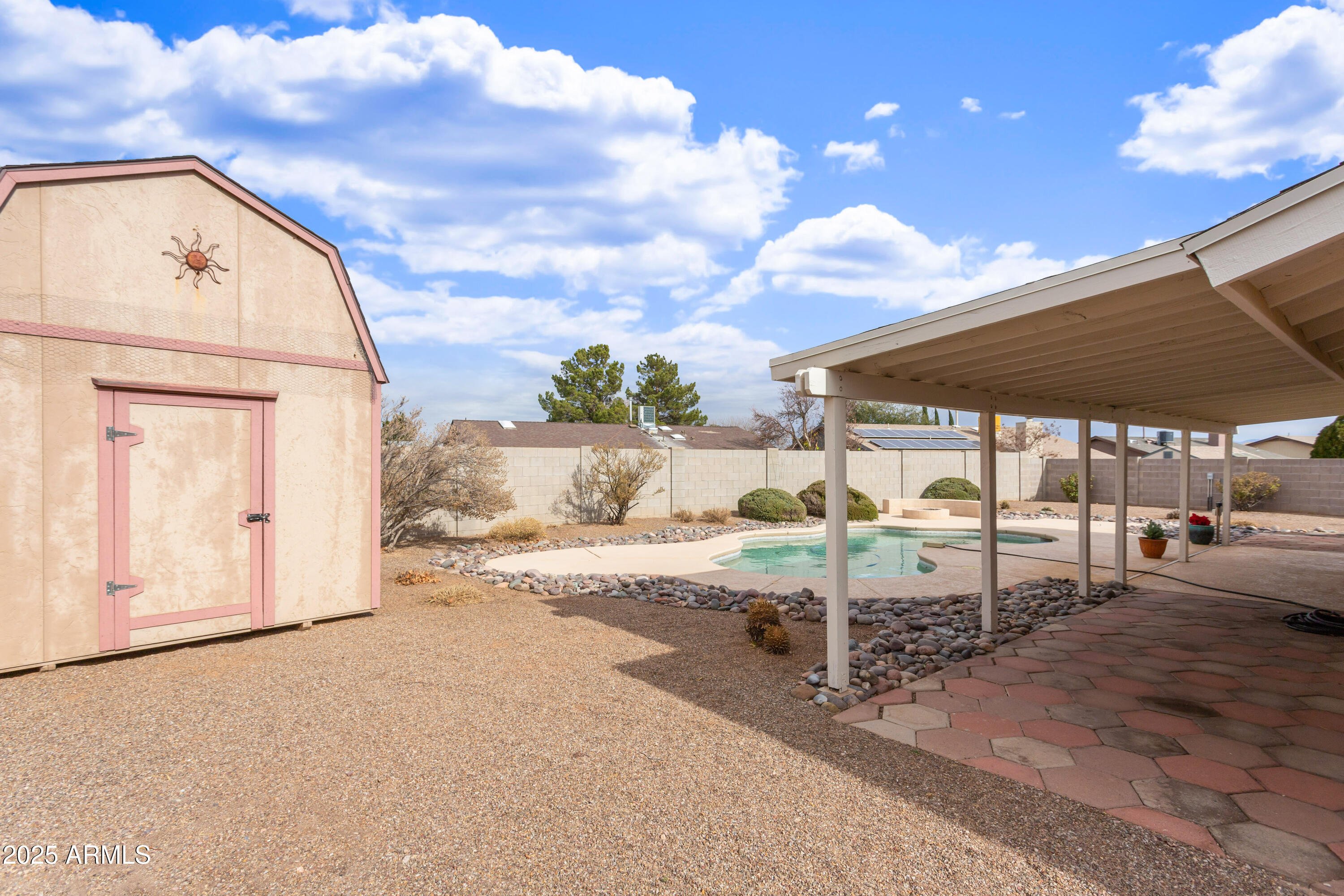 EAGLE RIDGE - Residential