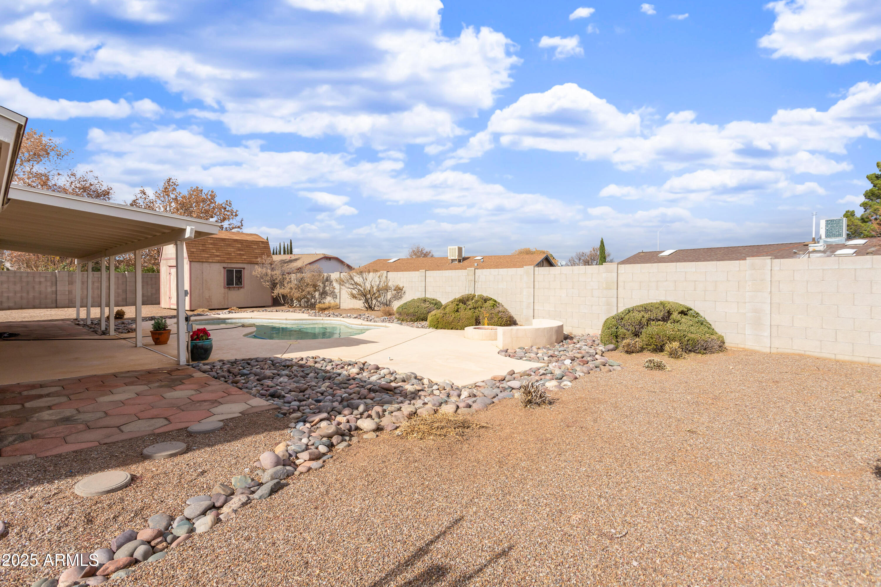 EAGLE RIDGE - Residential