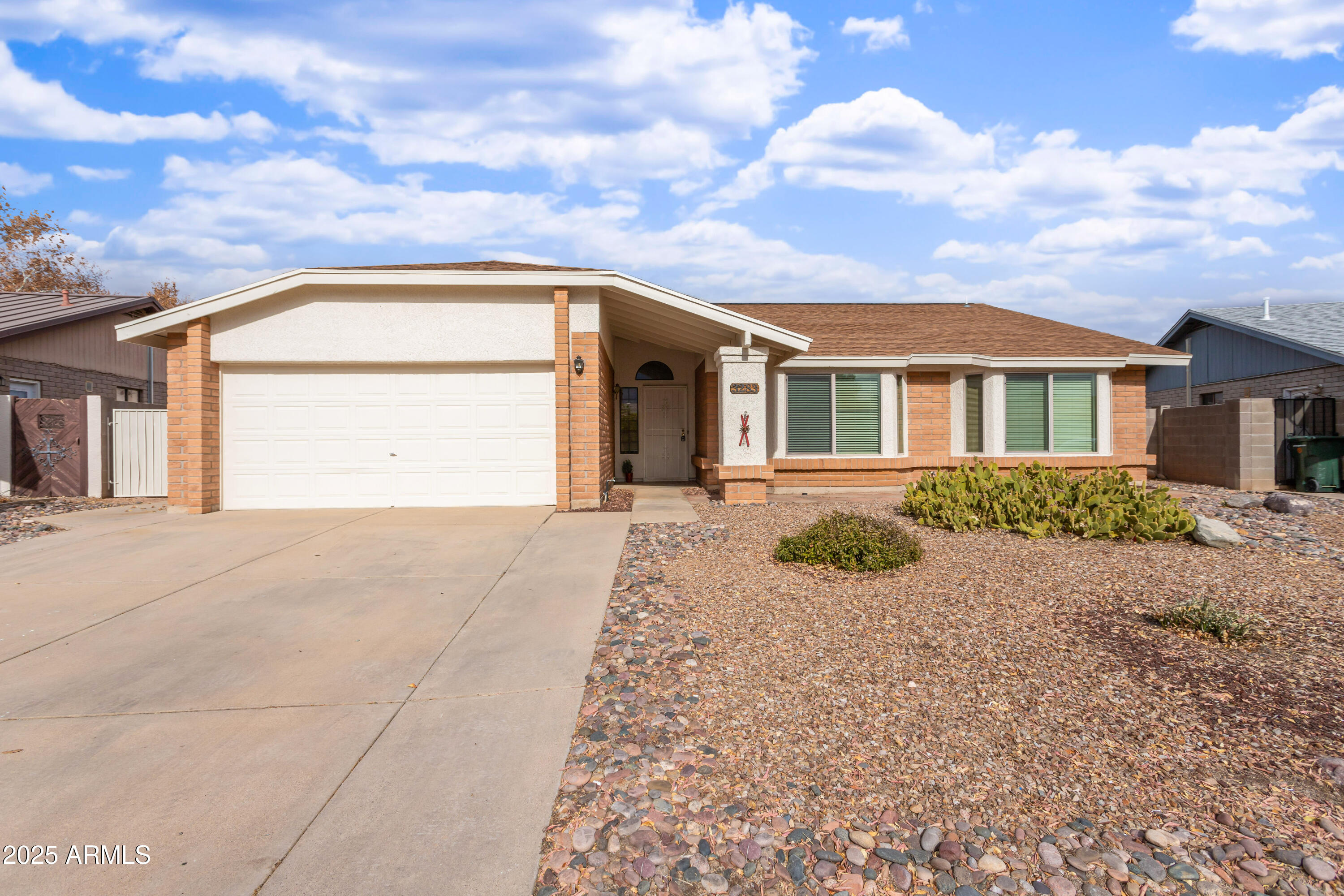 EAGLE RIDGE - Residential