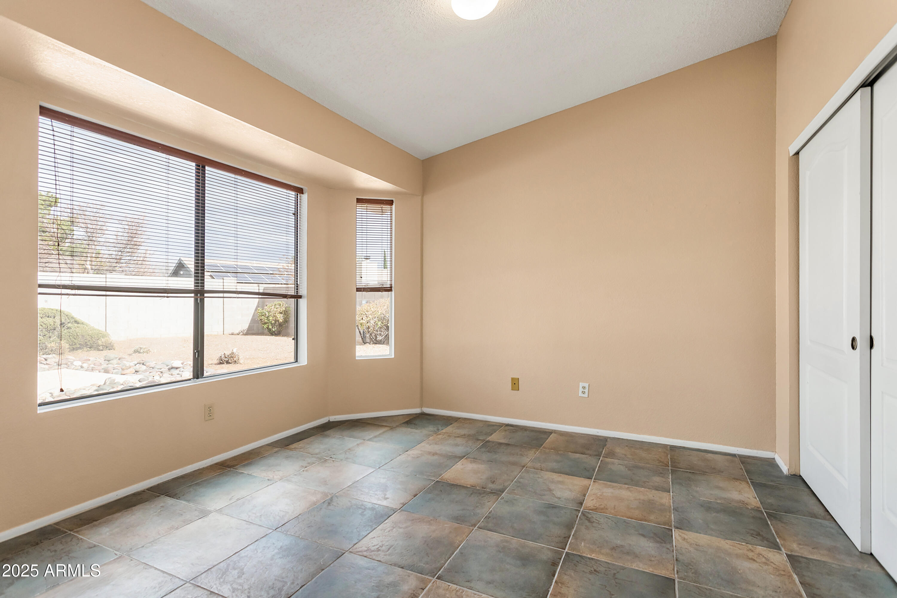 EAGLE RIDGE - Residential