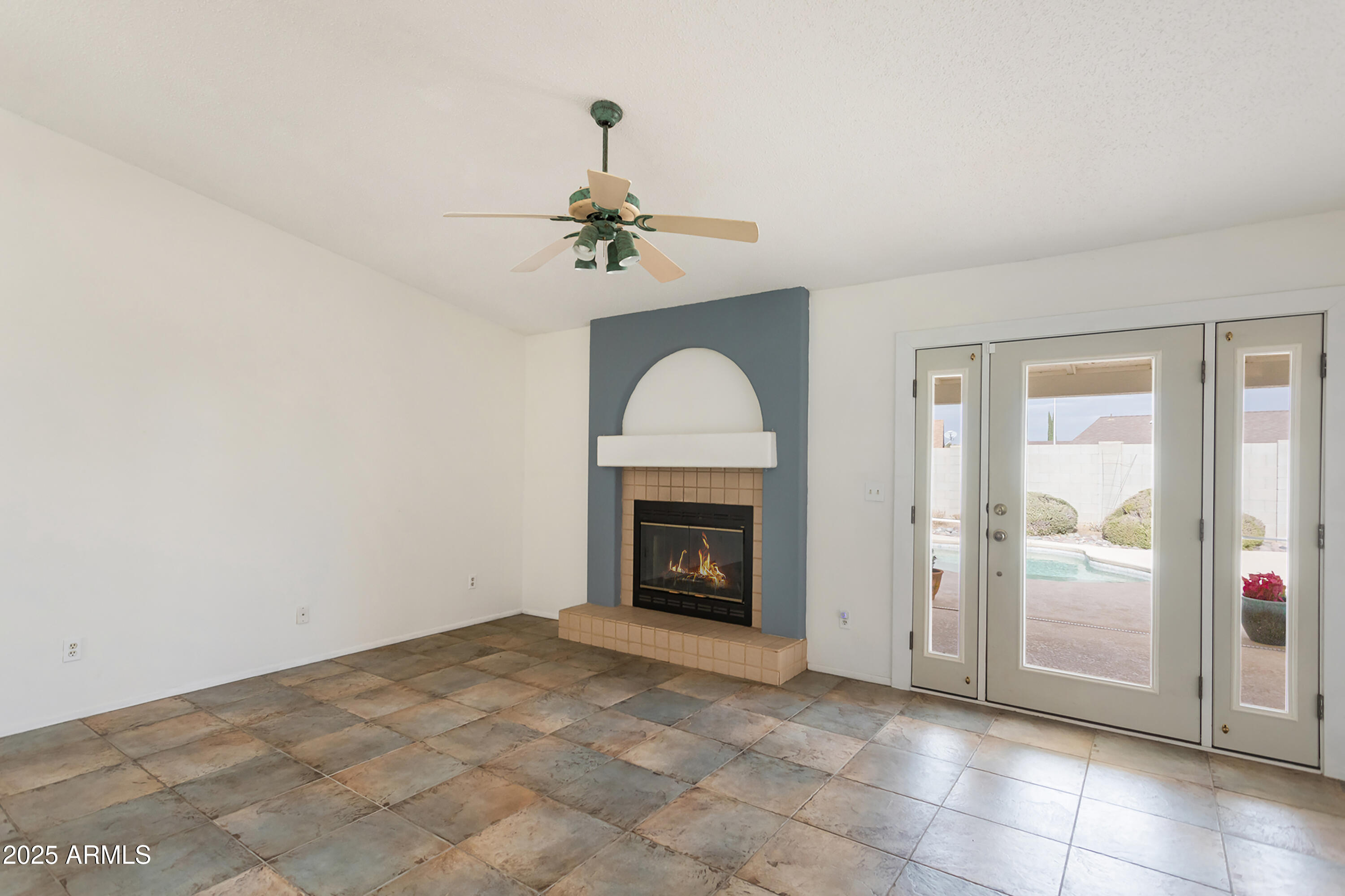 EAGLE RIDGE - Residential