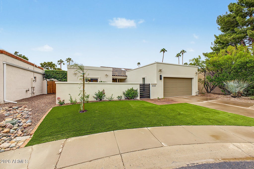 Photo of 8008 E Del Platino Drive, Scottsdale, AZ 85258 (MLS # 7092566)