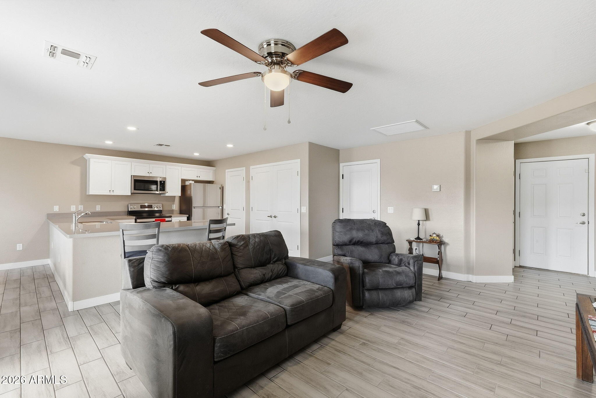 9325 W CONCORDIA Drive
