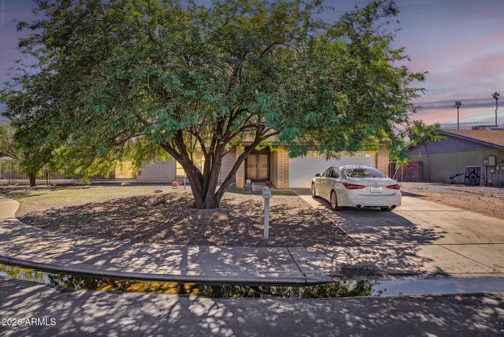 Photo 1 of 16 — 1713 W DIXON Circle, Mesa, AZ 85201