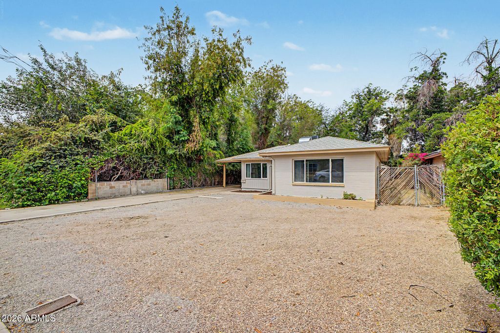 Photo of 6620 N 60th Avenue, Glendale, AZ 85301 (MLS # 7031264)