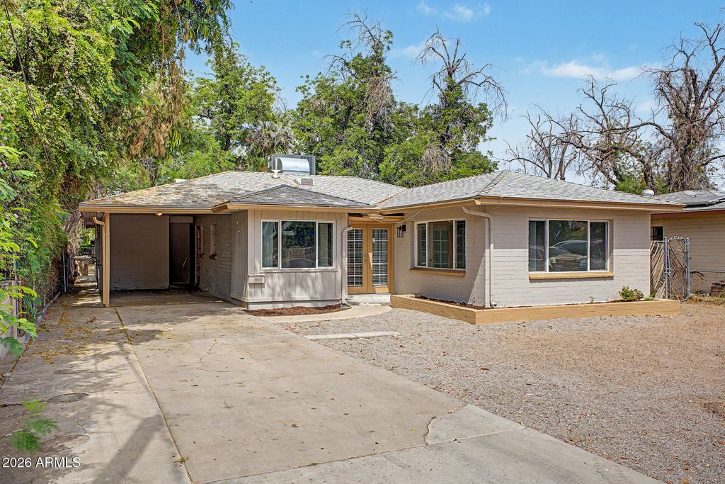 Photo of 6620 N 60th Avenue, Glendale, AZ 85301 (MLS # 7031264)