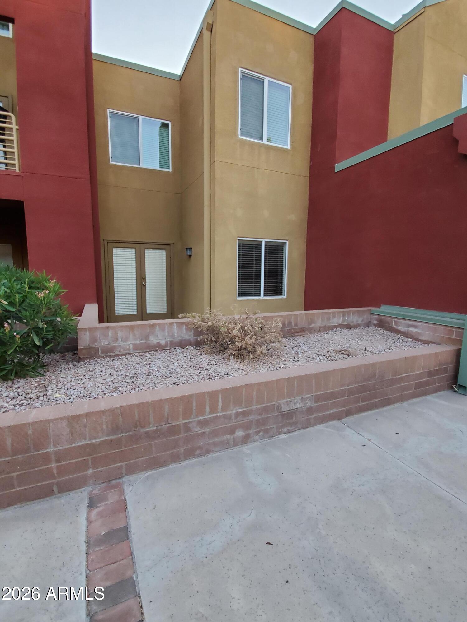 154 W 5TH Street 152