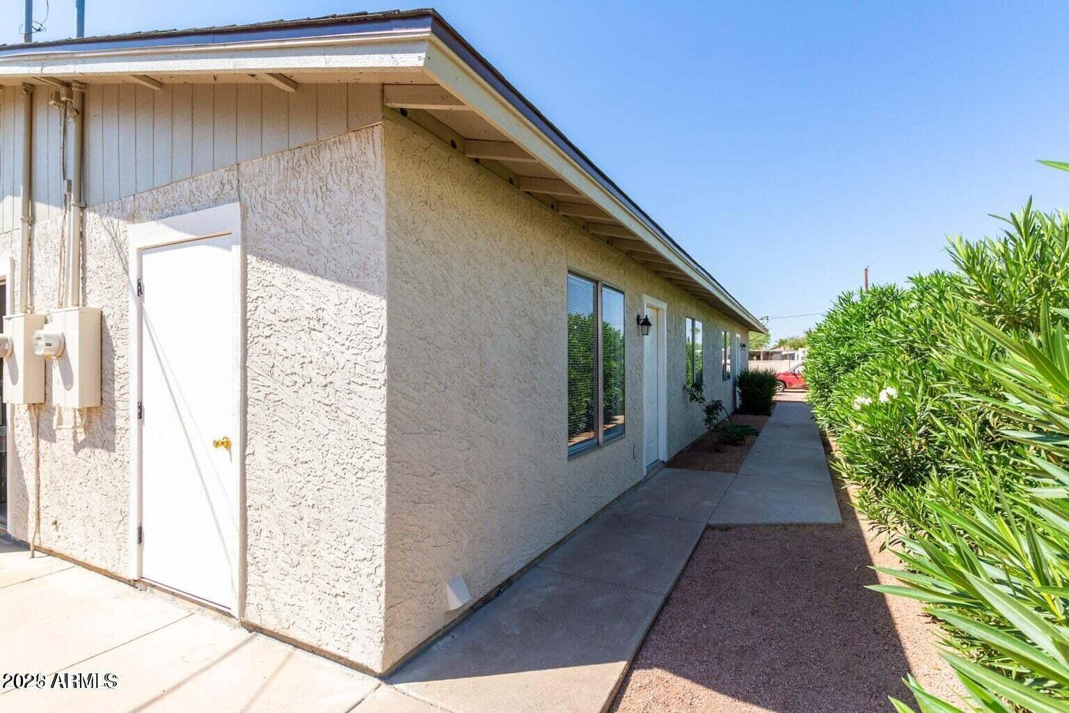 143 S Mountain Road