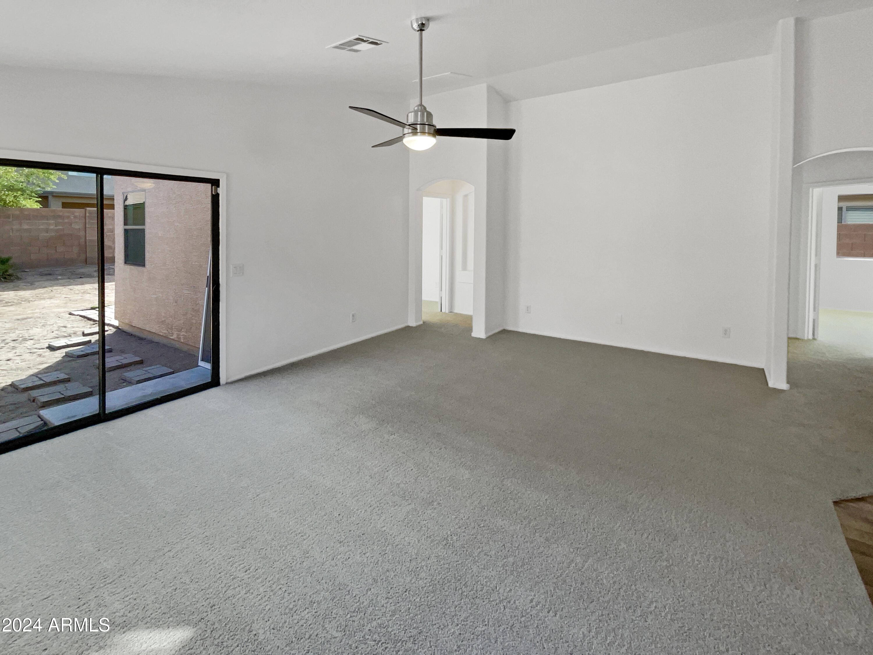 4657 W CARSON Road