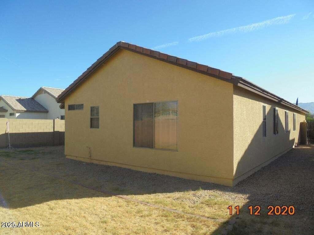 2324 W DARREL Road