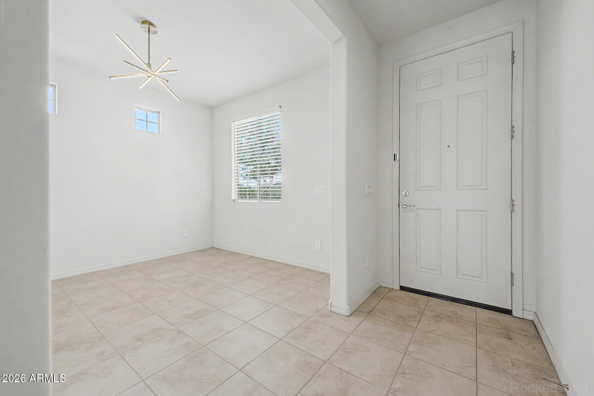 8954 W SAN JUAN Avenue