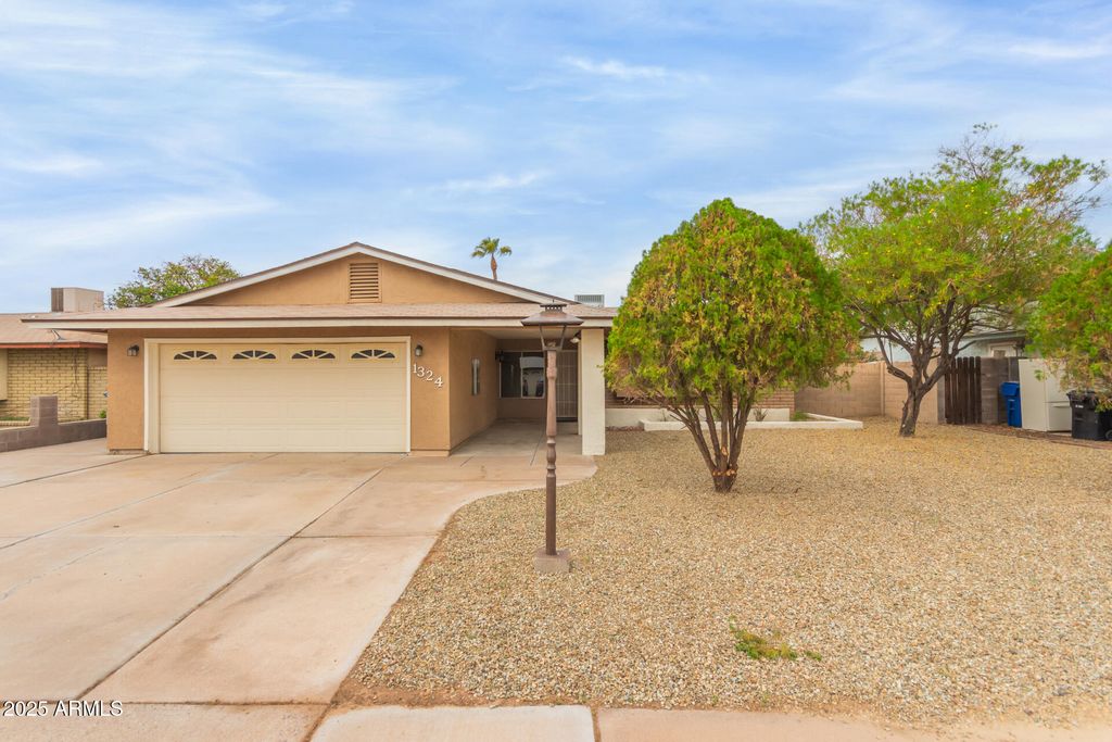 Photo of 1324 E Forge Avenue, Mesa, AZ 85204 (MLS # 6932633)