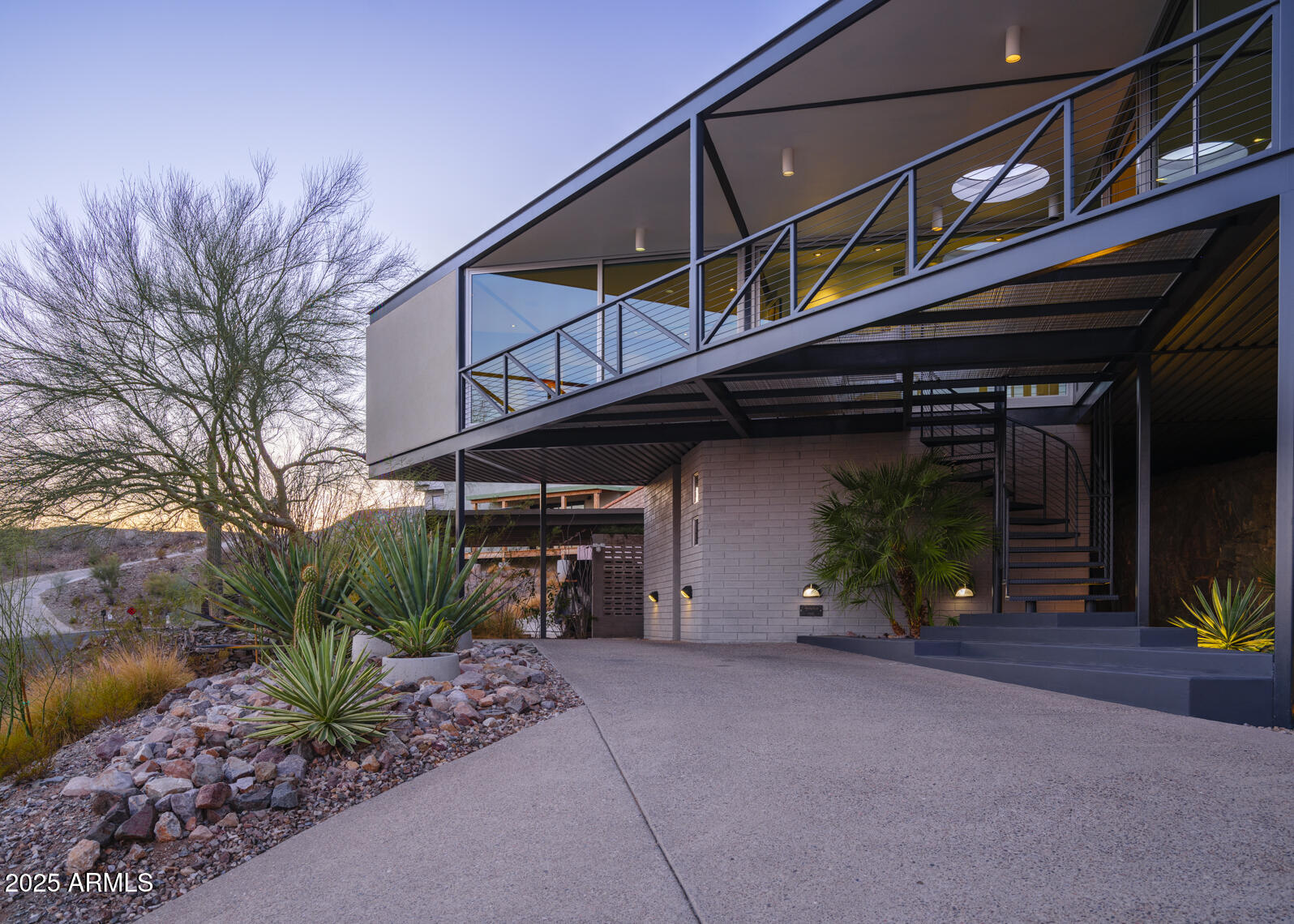 1340 E LAS PALMARITAS Drive