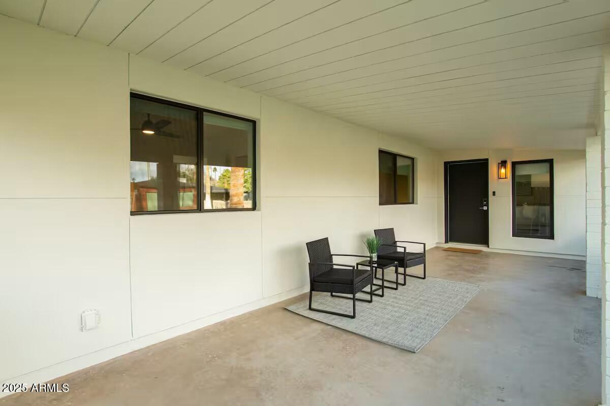 4132 N 34TH Place
