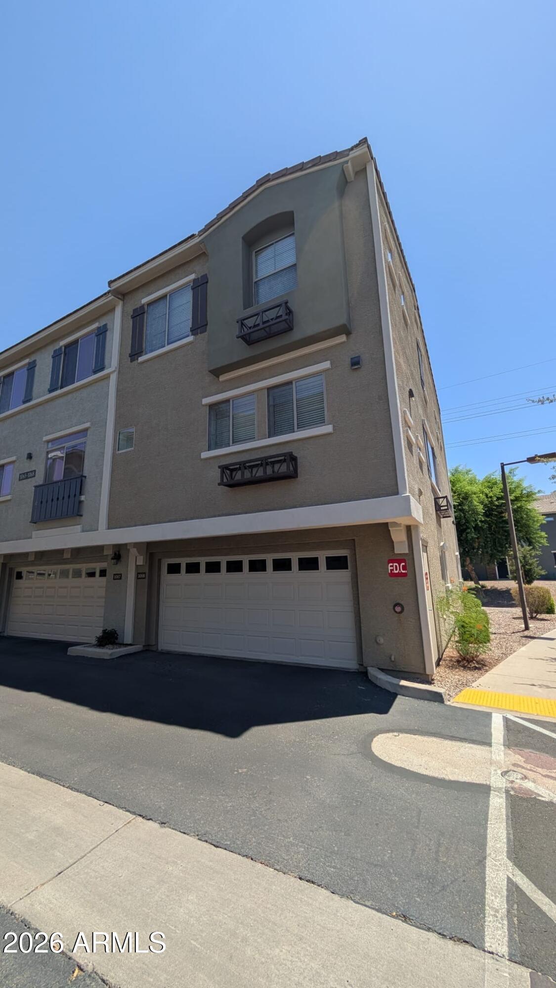 2401 E RIO SALADO Parkway 1068