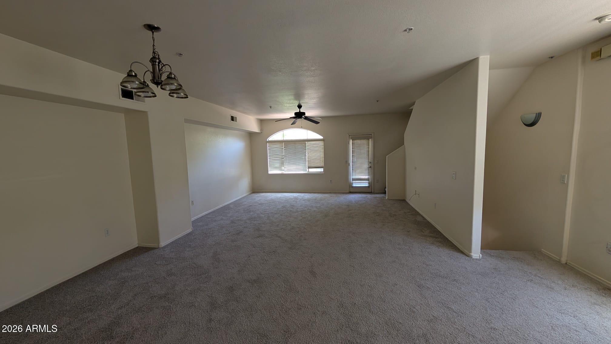 2401 E RIO SALADO Parkway 1068