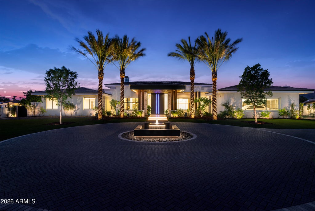 Photo of 10170 E Cholla Street, Scottsdale, AZ 85260 (MLS # 7078826)