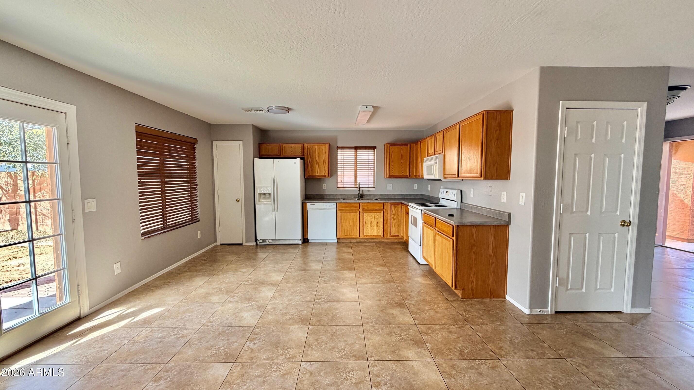 18850 N TOLEDO Avenue