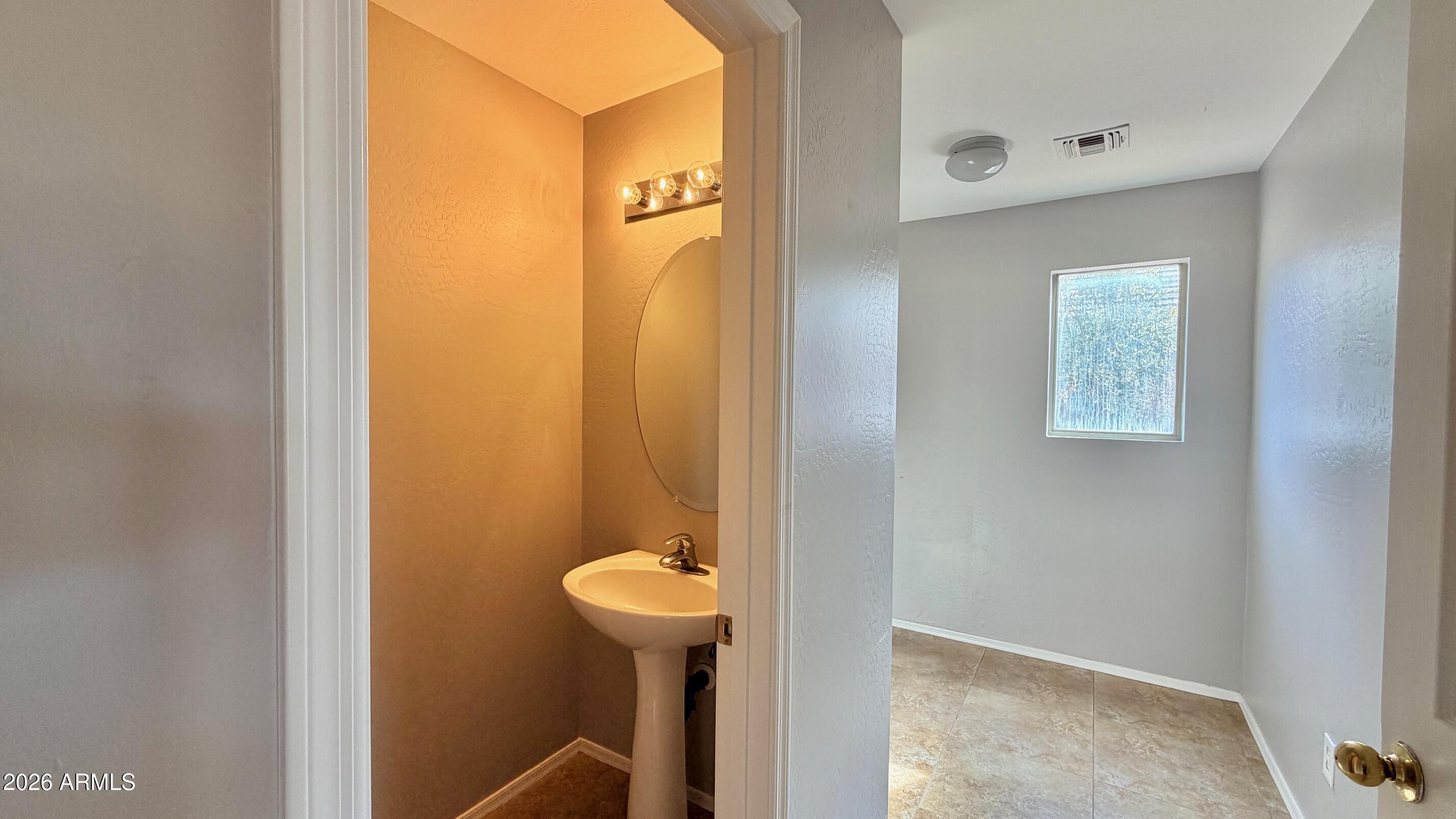 18850 N TOLEDO Avenue