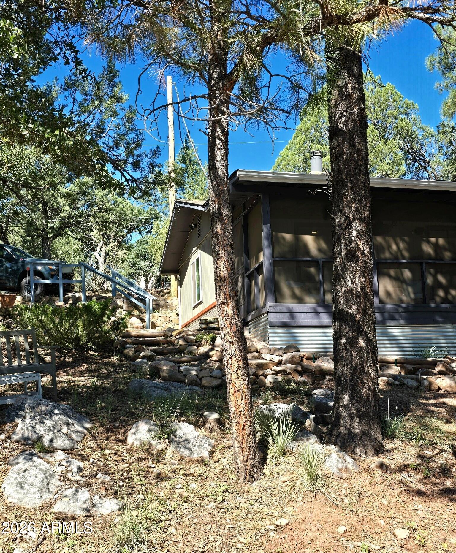 3483 N HILLSIDE Road