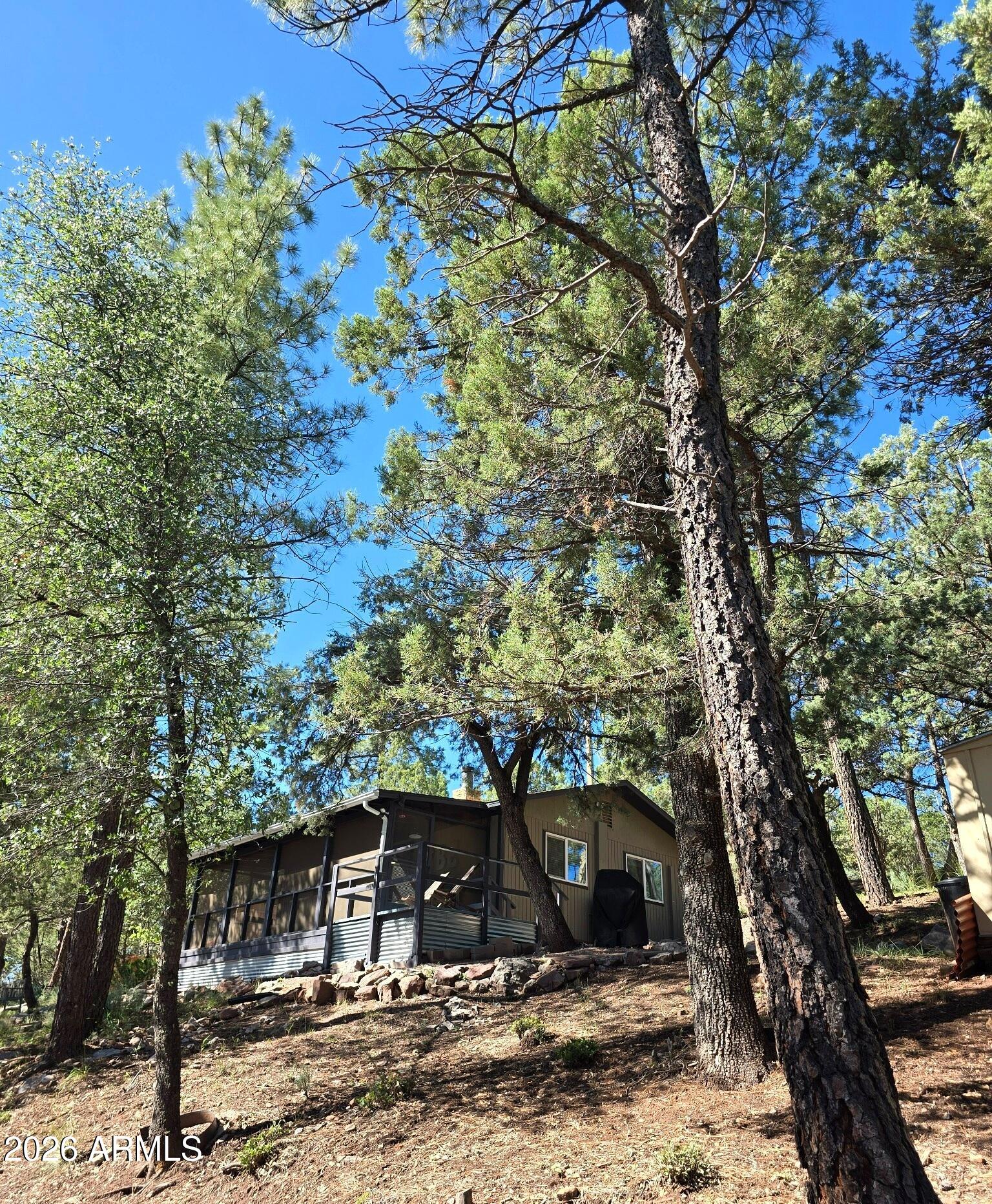 3483 N HILLSIDE Road