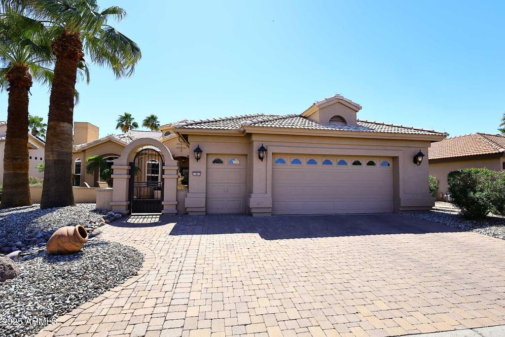 Photo of 15061 W Pinchot Avenue, Goodyear, AZ 85395 (MLS # 6920172)