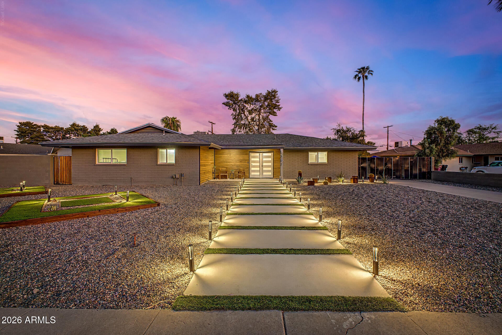 8307 E RANCHO VISTA Drive