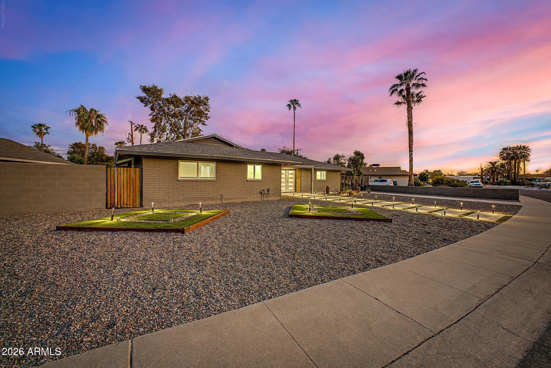 8307 E RANCHO VISTA Drive
