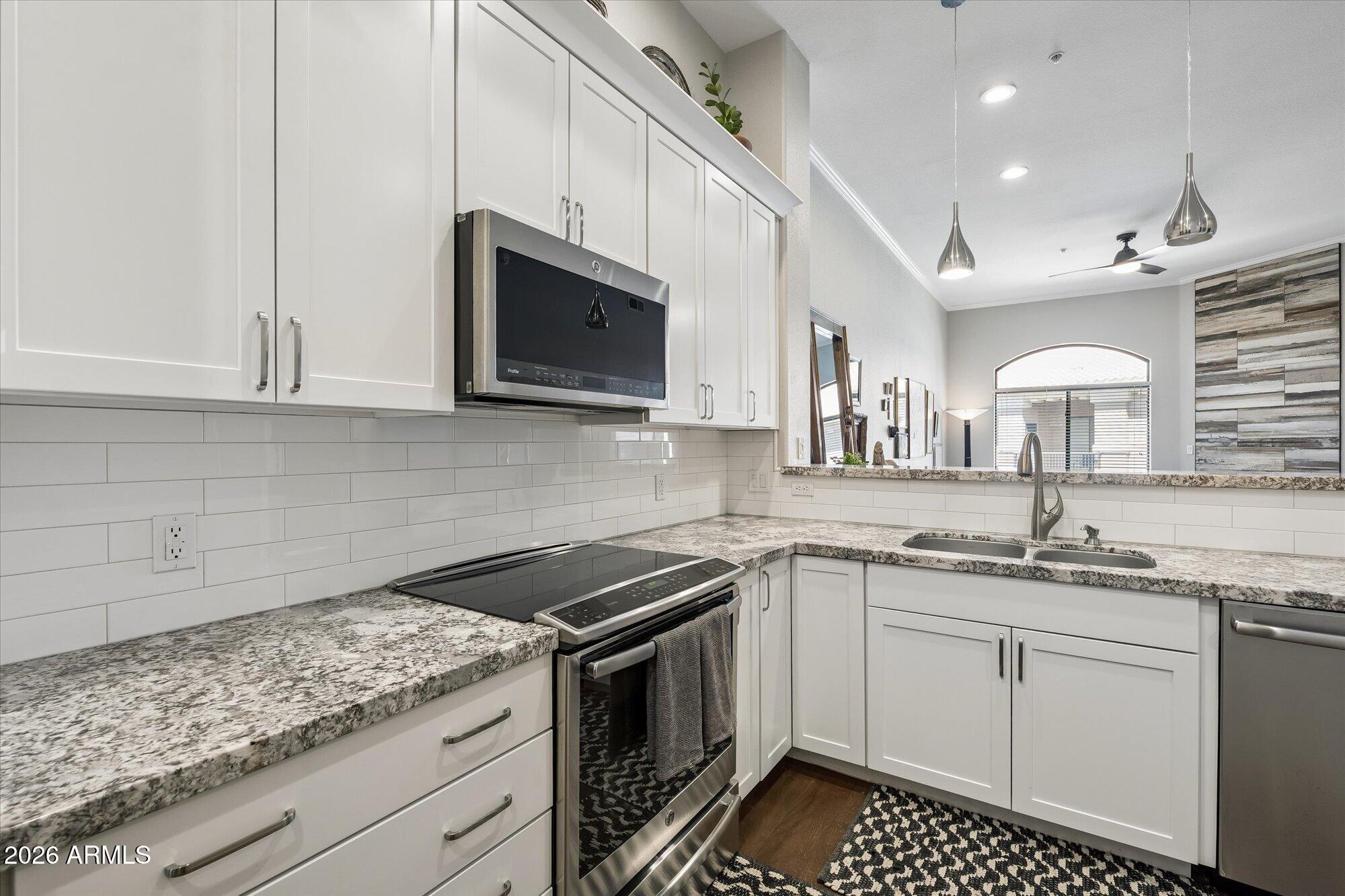 11640 N TATUM Boulevard 3052