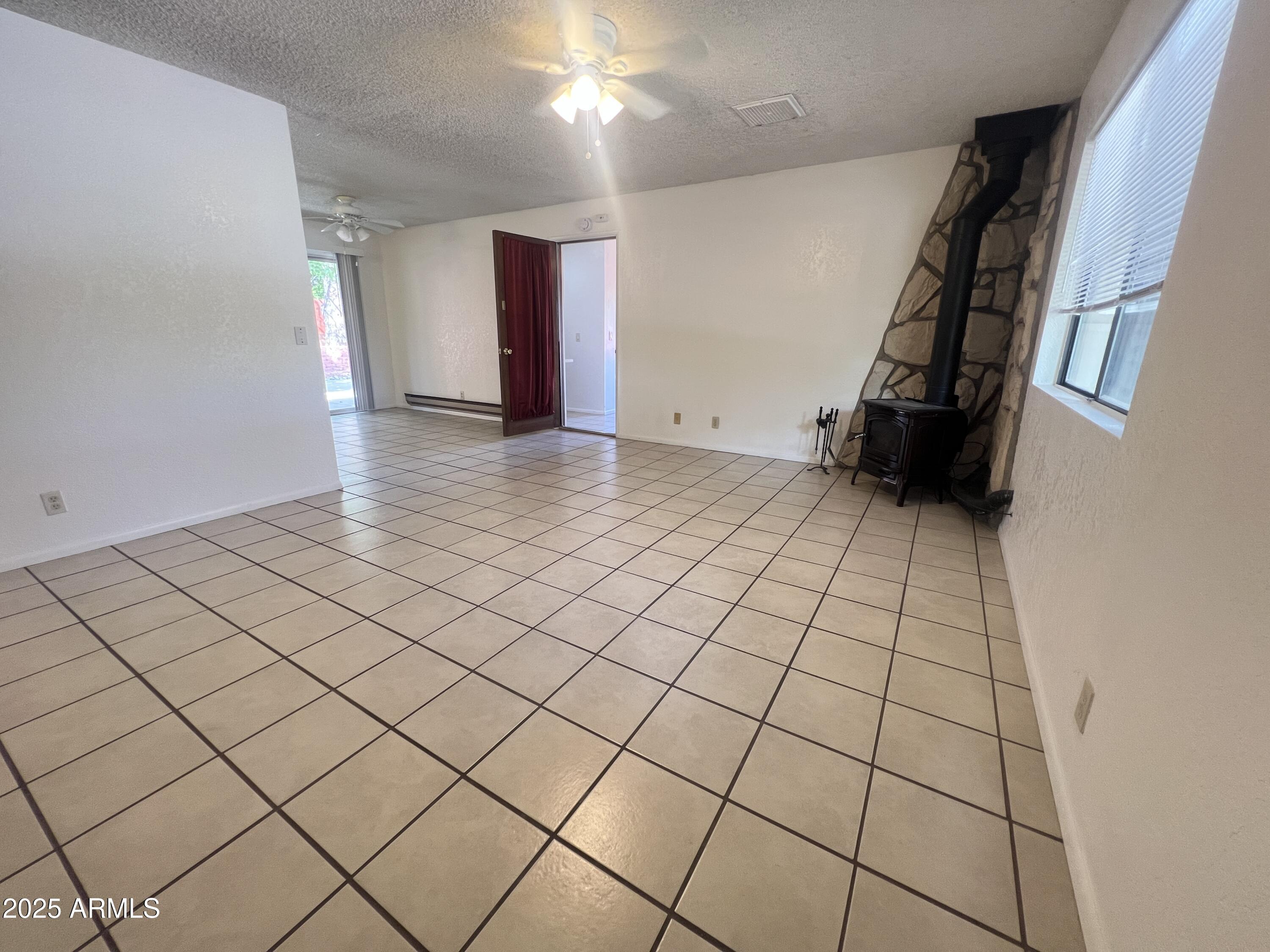 3922 E Del Rio Drive