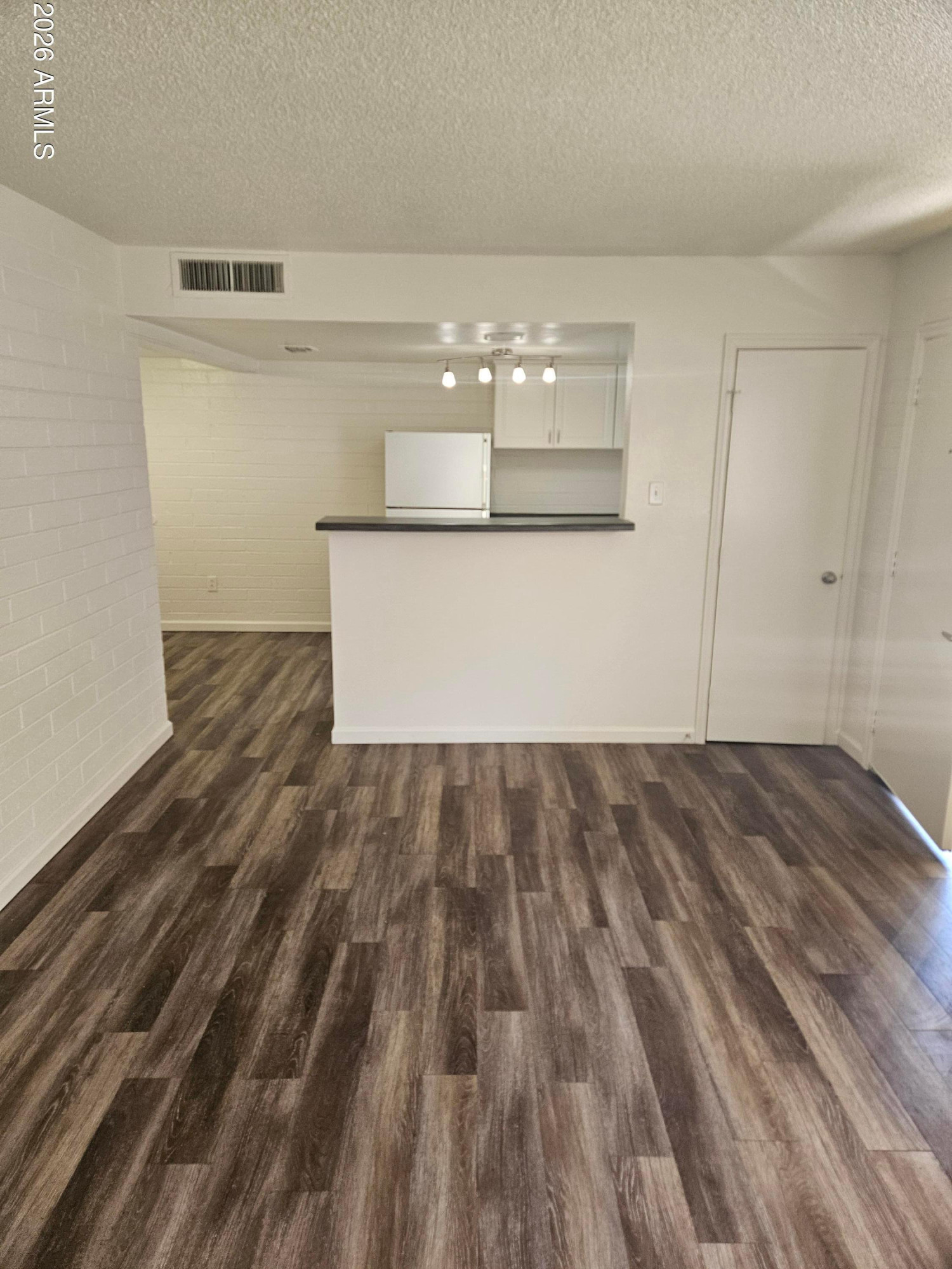 521 E Bethany Home Road